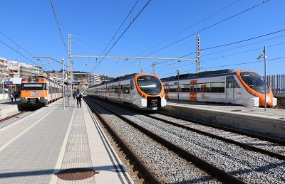 Renfe incrementa el servicio de la l�nea R1 de cercan�as en Catalu�a